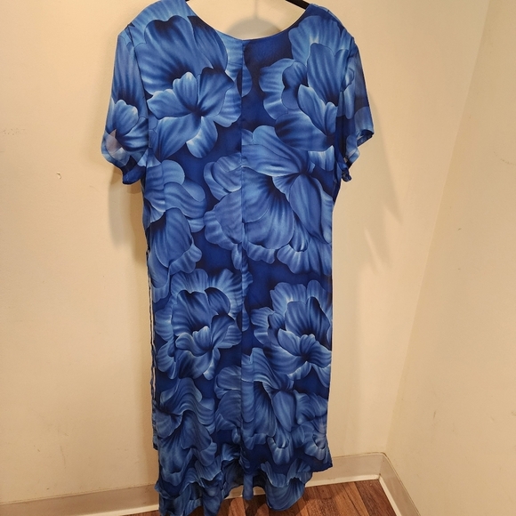 MINT JULEP Plus Size Floral Blue Maxi Dress size 3X - Picture 10 of 13